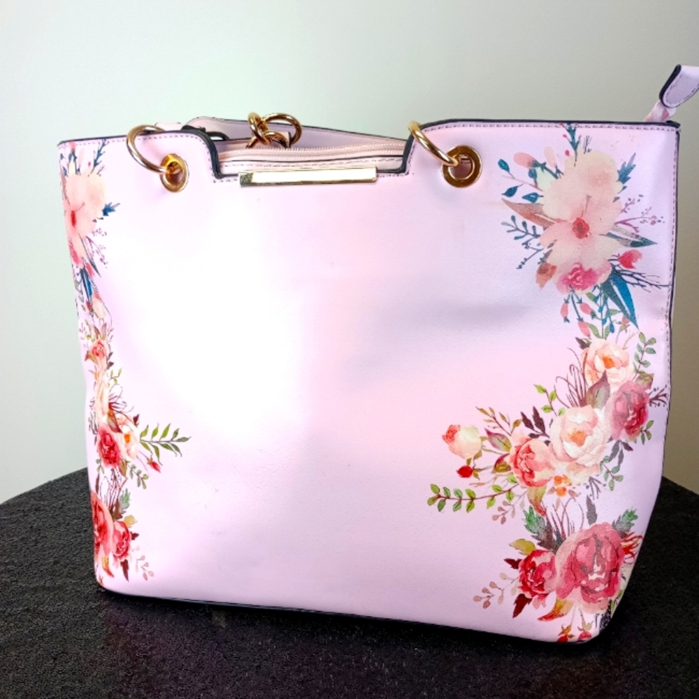 Floral spring bag